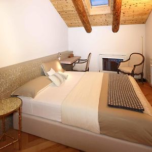 Camera deluxe con letto king size